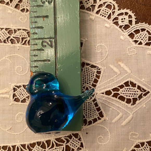 Swedish Tiny Blue Bird Glass Bird Figurine - Picture 6 of 7